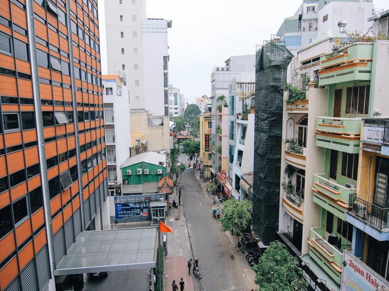 Wanderlust Saigon Hostel & Rooftop Bar Ho-Chi-Minh-Stadt Exterior foto